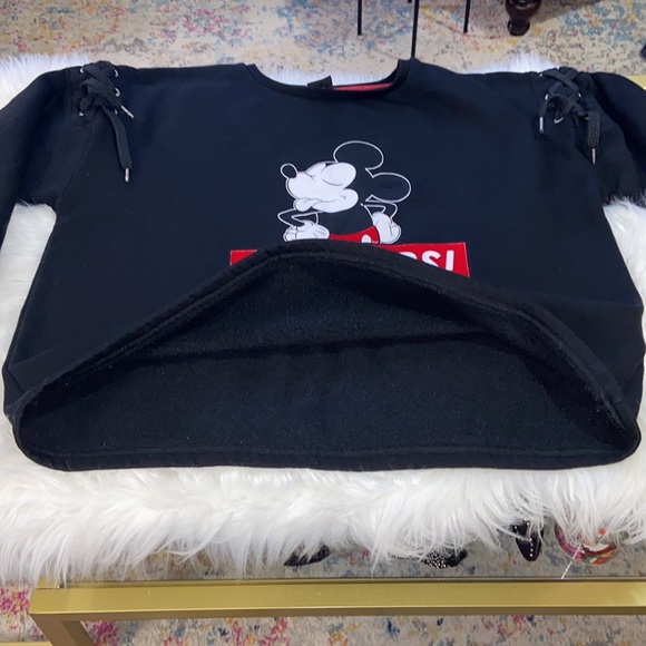Disney Crop Sweatshirt Mickey saying “ET ALORS!” “So what” approximately size S - Picture 7 of 17